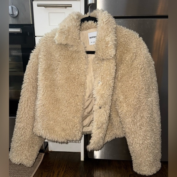 Fur jacket! - Picture 4 of 4